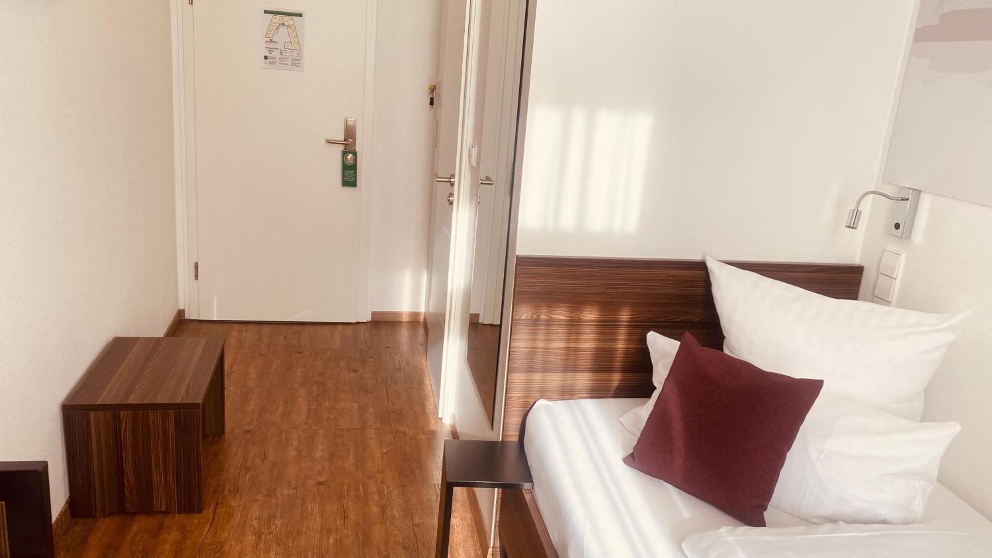 Sevendays Hotel 카를스루에 외부 사진